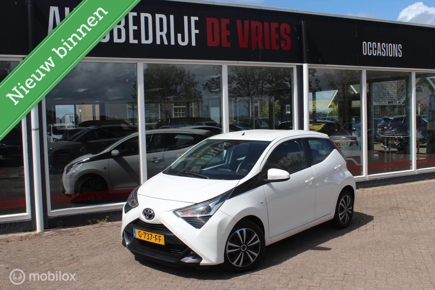 Toyota Aygo - 1.0 VVT-i X-play Airco/Carplay/Camera/Led/NAP - AutoWereld.nl