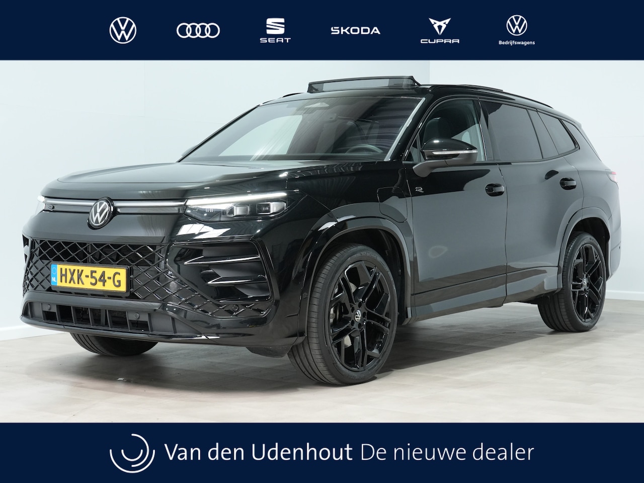 Volkswagen Tayron - 1.5 eHybrid R-Line Ed. | Black Style | Panorama | Trekhaak | Camera - AutoWereld.nl