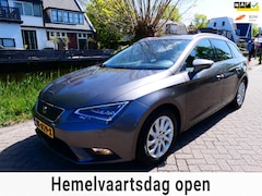 SEAT Leon ST - 1.0TSI Style 116pk Clima Cruise LED Navi PDC Trekhaak