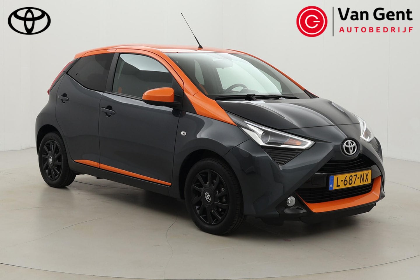 Toyota Aygo - 1.0 VVT-i x-JBL | Apple Carplay / Android Auto | Clima | Camera | 15 inch - AutoWereld.nl