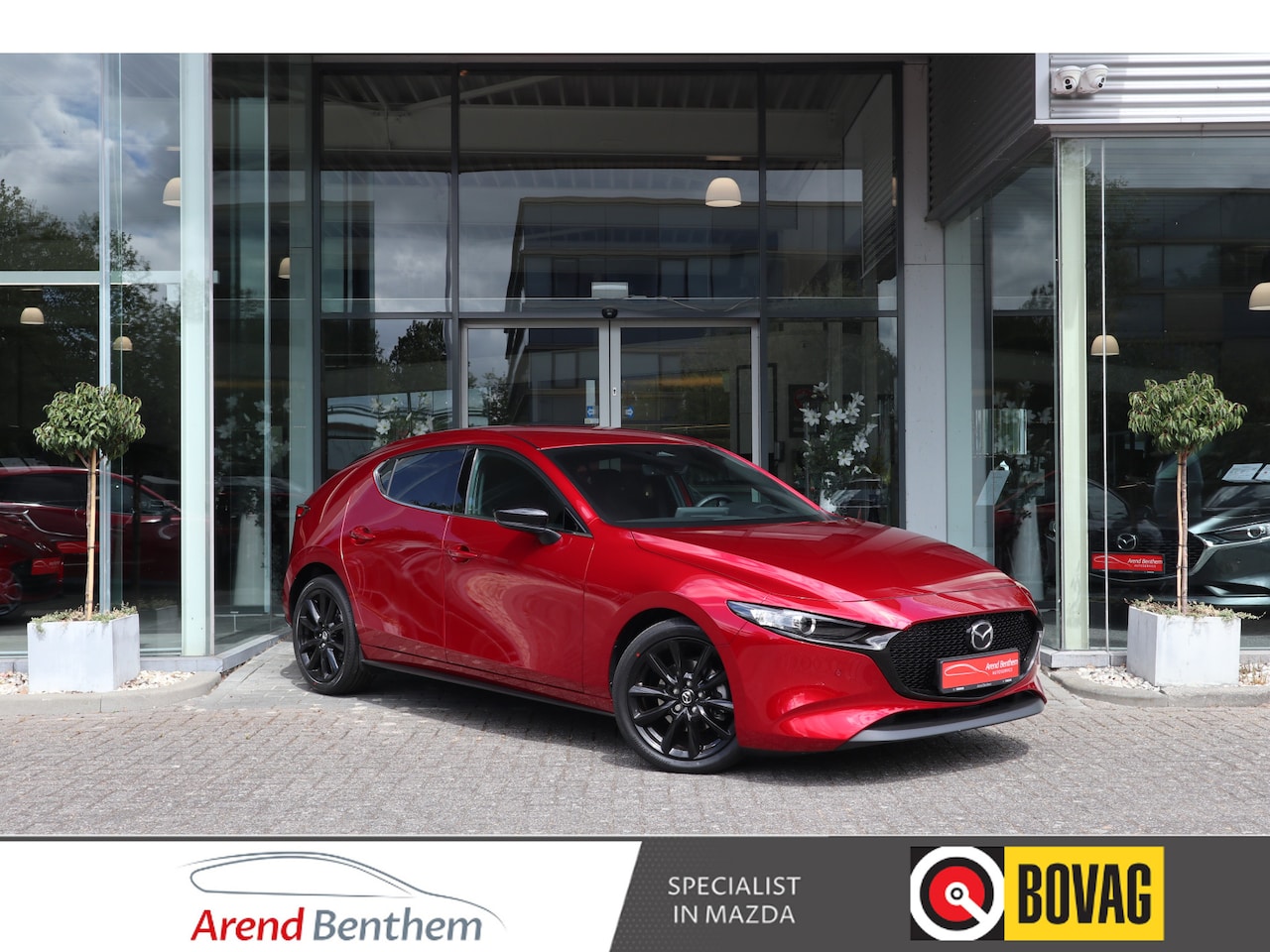 Mazda 3 - 2.0 e-SkyActiv-G M Hybrid 150 Homura Camera / Head-up / LED / Navi / Clima / Cruise - AutoWereld.nl