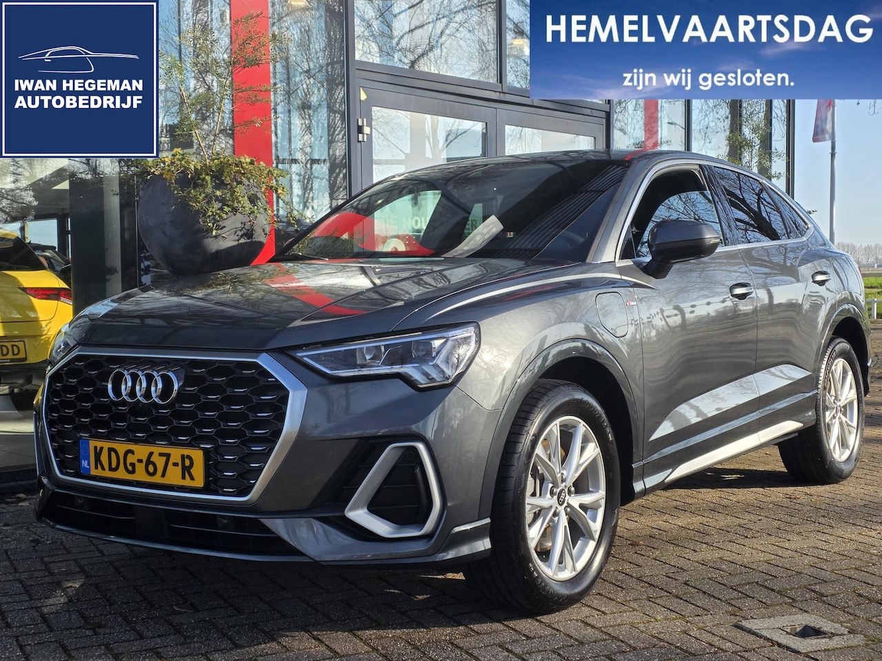 Audi Q3 Sportback - 45 TFSI e S Edition | Navigatie | Apple Carplay | Parkeersensoren + Camera | Cruise Contro - AutoWereld.nl