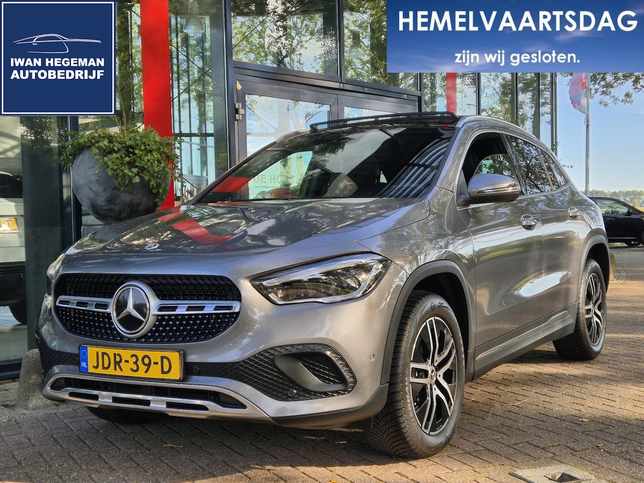 Mercedes-Benz GLA-Klasse - 250 e AUTOMAAT | Panormadak | Climate Control | Navigatie | Parkeercamera | Cruise Control - AutoWereld.nl