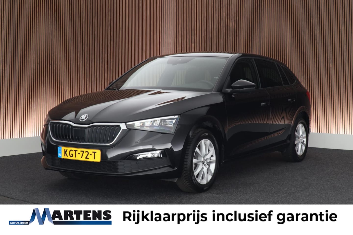 Skoda Scala - 1.0 TSI 110pk H6 Sport Business Panoramadak Camera Stoelverwarming LED Carplay - AutoWereld.nl