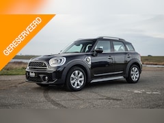 MINI Countryman - 1.5 Cooper S E ALL4 Essential CAMERA / NAVI / CARPLAY / AIRCO / ZWART / STOELVERWARMING