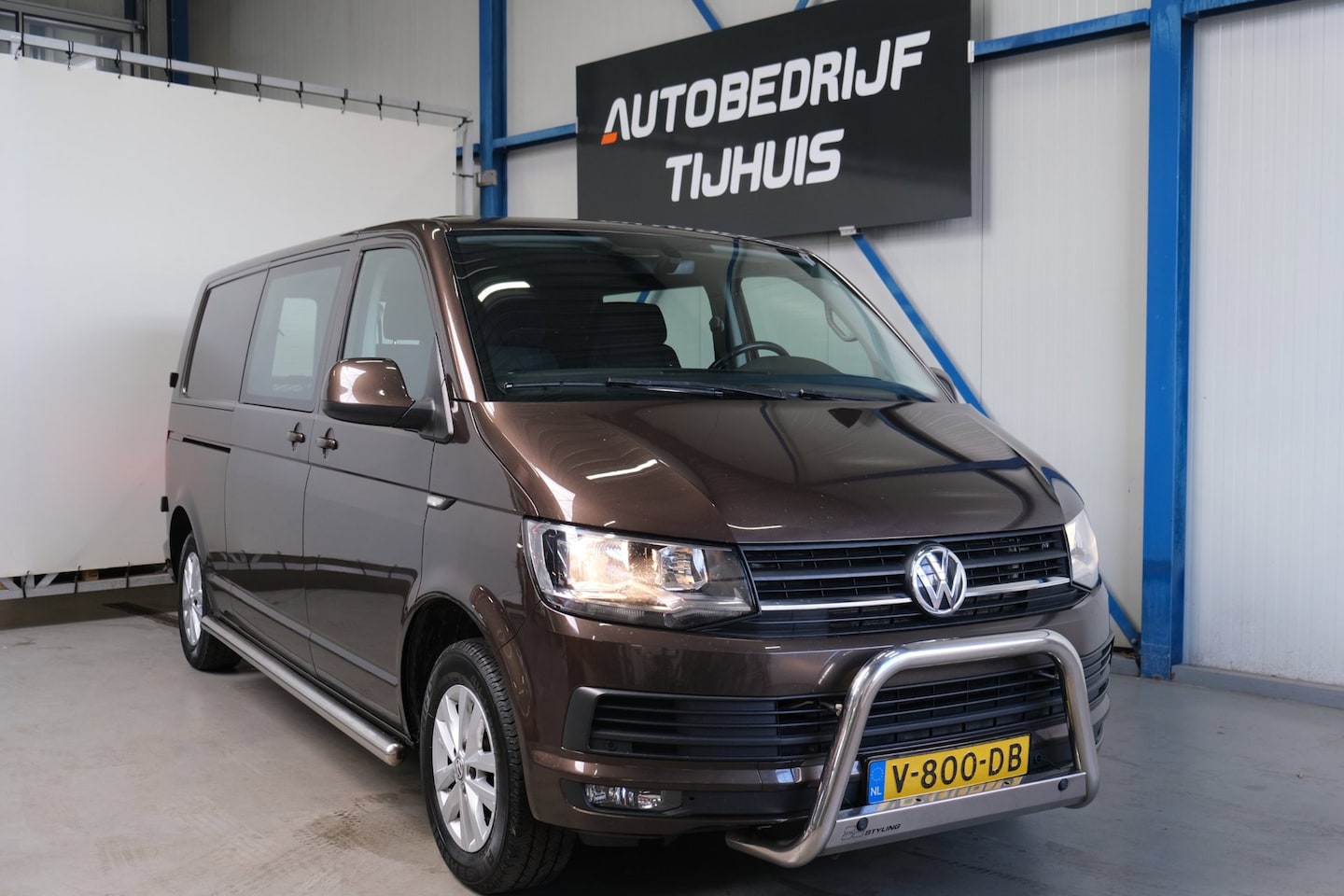 Volkswagen Transporter - 2.0 TDI L2H1 DC Highline > Marge < > Rolstoel Bus < - AutoWereld.nl