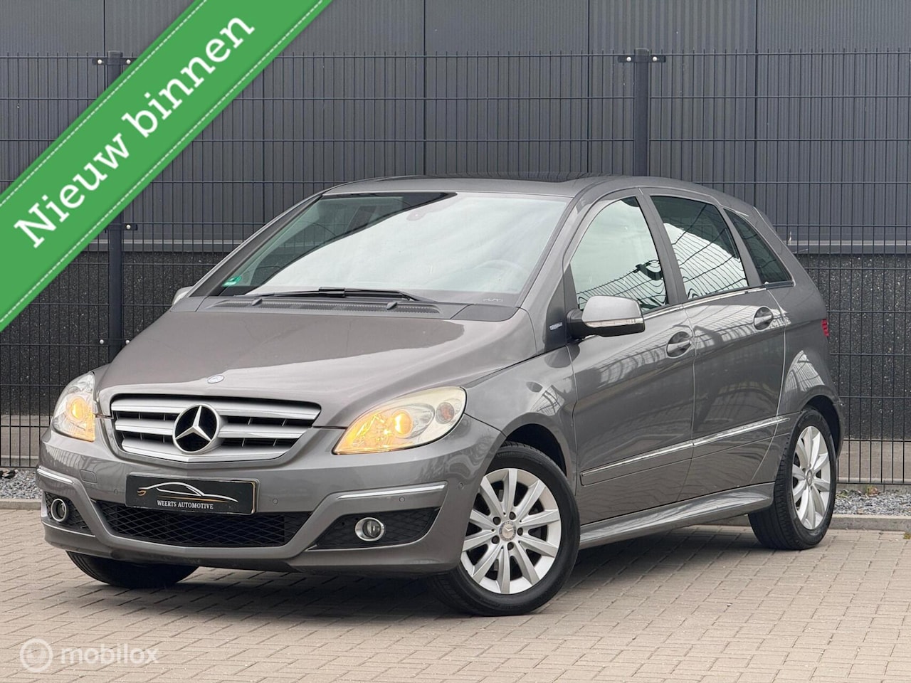 Mercedes-Benz B-klasse - 180 NGT|AUTOMAAT|ZUINIG|PANO|LEDER|CRUISE| - AutoWereld.nl