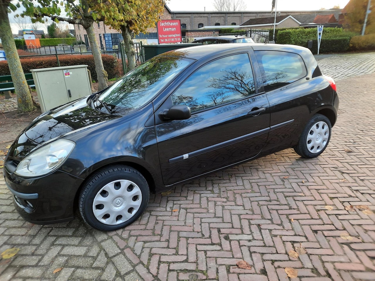 Renault Clio - 1.2-16V Special Line 1.2-16V Special Line - AutoWereld.nl