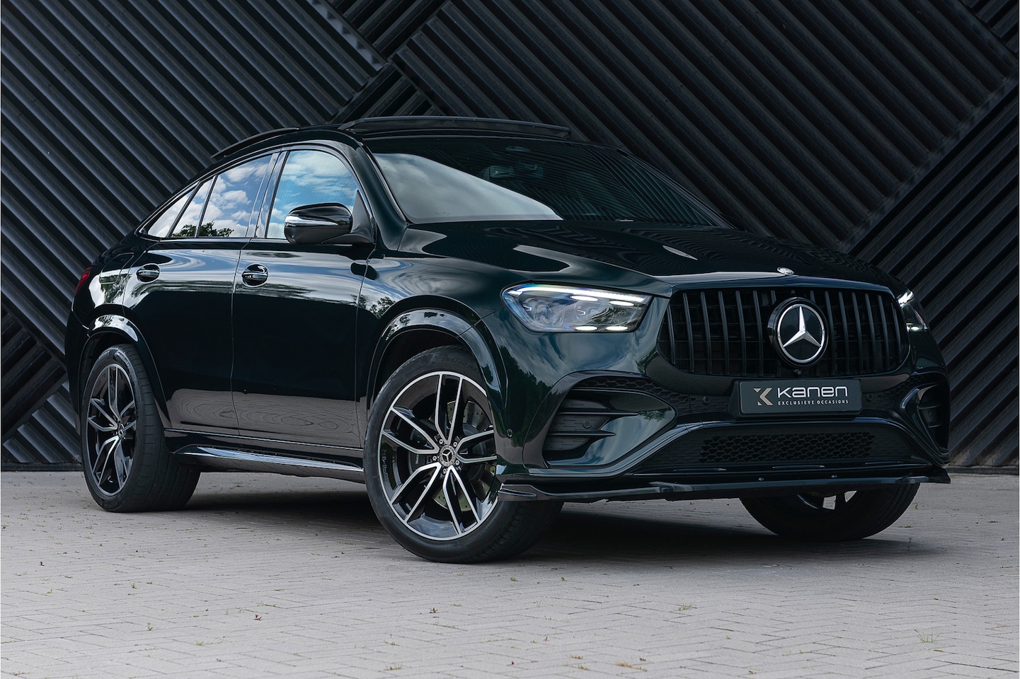 Mercedes-Benz GLE-Klasse Coupé - 400 e AMG 4MATIC Pano HUD Stoelvent. 360 IHC+ Airmatic Ambient Nightpak Keyless - AutoWereld.nl