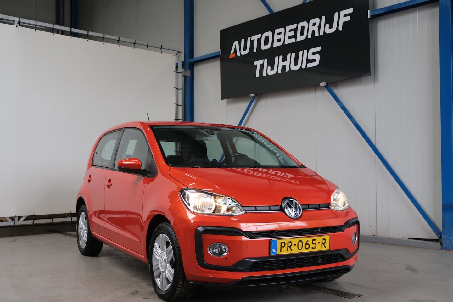 Volkswagen Up! - 1.0 TSI BMT high up! - N.A.P. Airco, Cruise, Stoelverwarming, Camera. - AutoWereld.nl