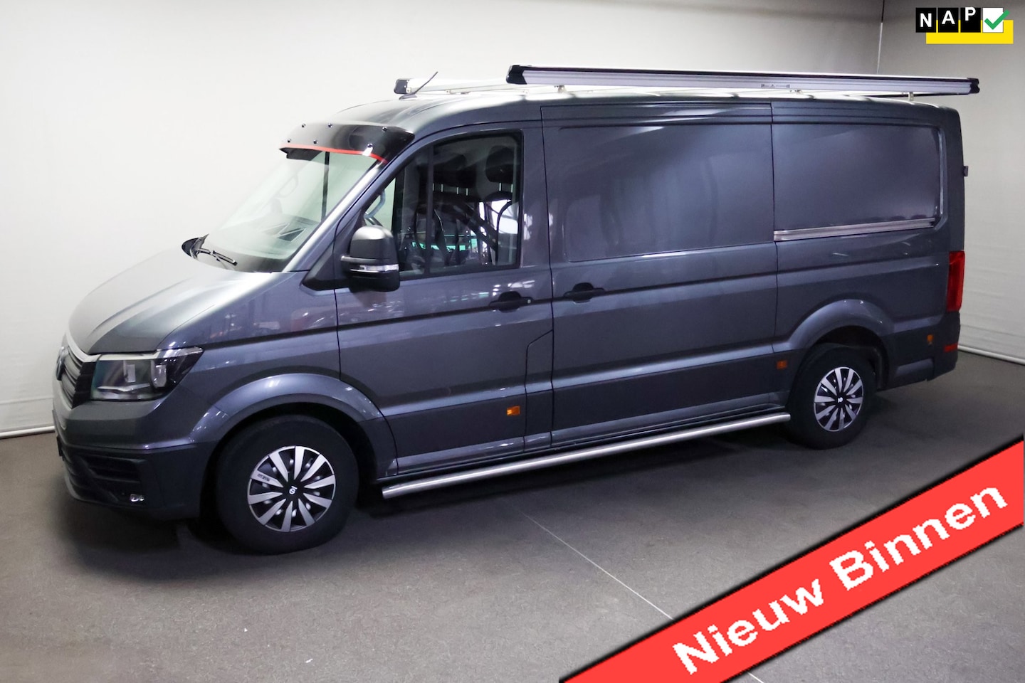 Volkswagen Crafter - 35 2.0 TDI L3H2 Highline DUBBELE SCHUIFDEUR - AutoWereld.nl
