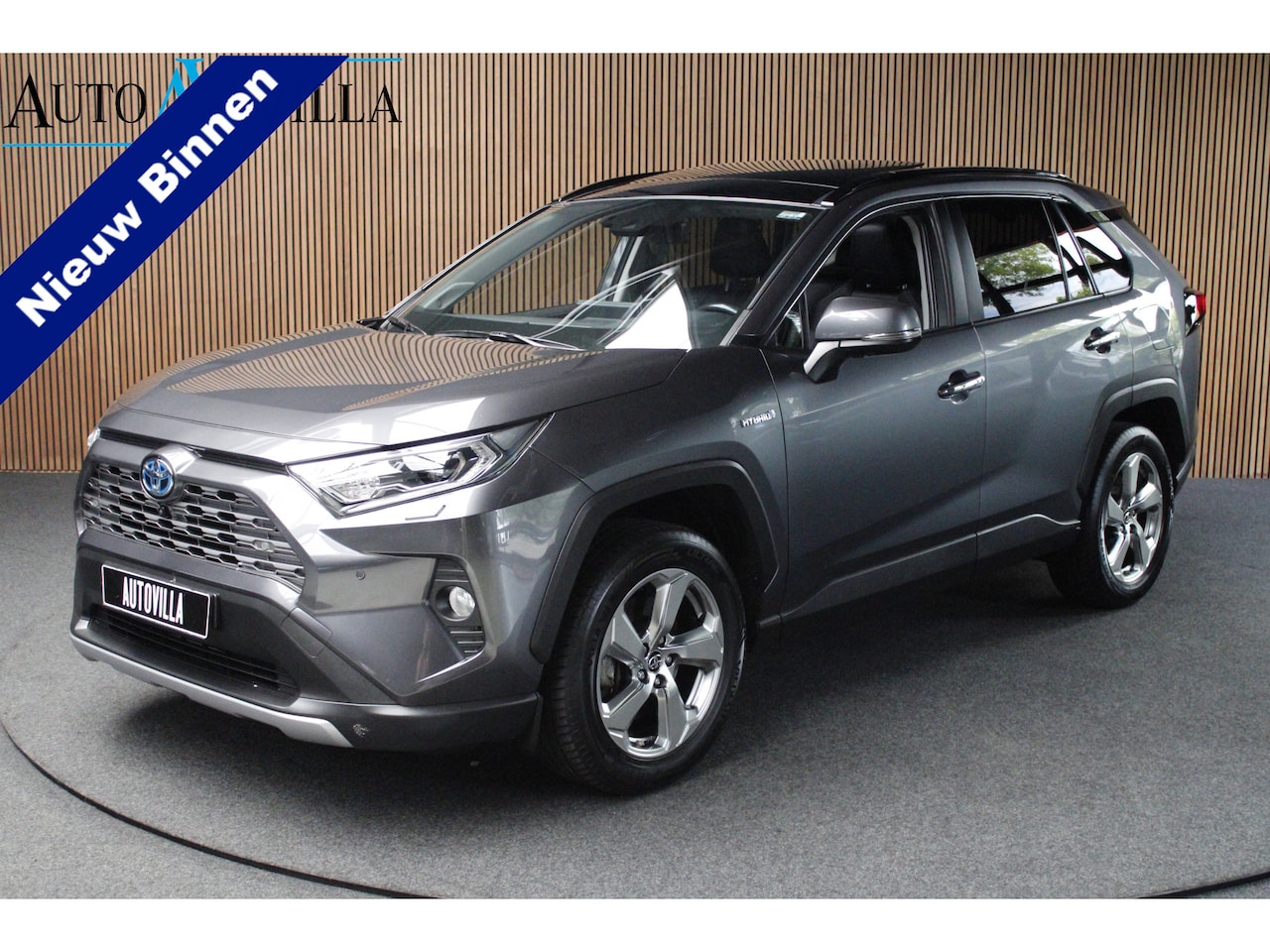 Toyota RAV4 - 2.5 Hybrid AWD Executive 1 Eigenaar - Premium Pack - Panorama - JBL sound - Trekhaak - AutoWereld.nl