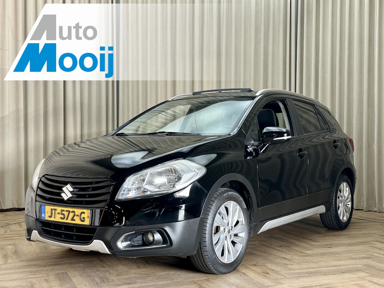 Suzuki SX4 S-Cross - 1.6 Exclusive *Panoramadak* Origineel NL! / Stoelverwarming / Keyless / Trekhaak / Camera - AutoWereld.nl