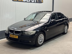 BMW 3-serie - 320i Executive