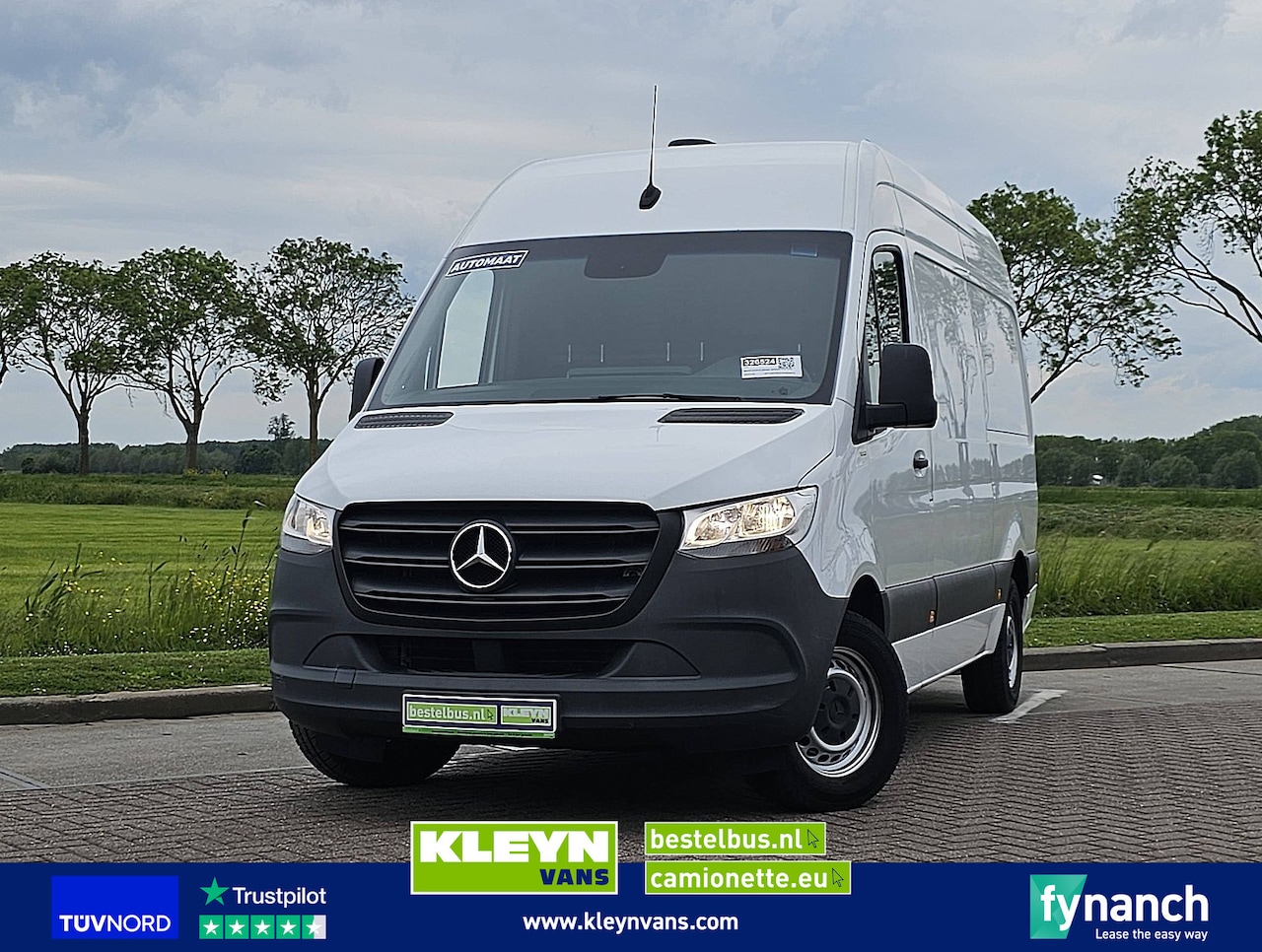 Mercedes-Benz Sprinter - 315 L2H2 Navi Trekhaak! - AutoWereld.nl