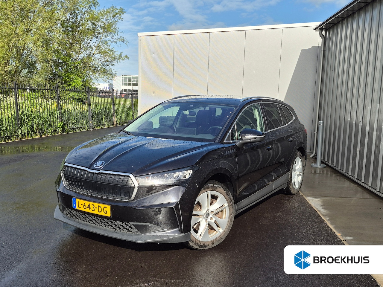 Skoda Enyaq iV - 80 204 PK | Achteruitrijcamera | Lederen bekleding | Apple carplay Android auto | Navigati - AutoWereld.nl