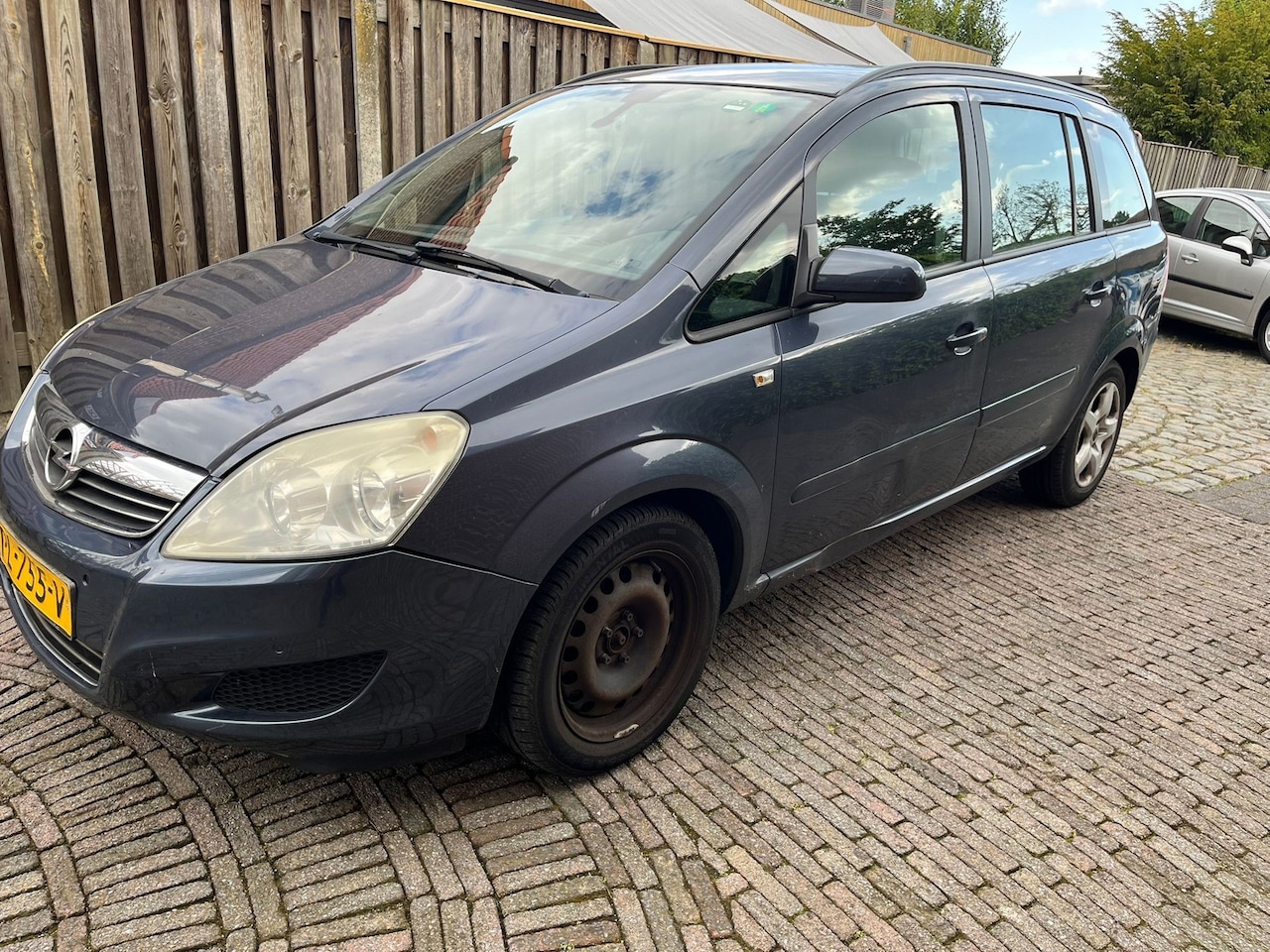 OPEL ZAFIRA