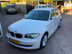 BMW 1-serie - 116i Business Line nieuwe apk tot 4-2027