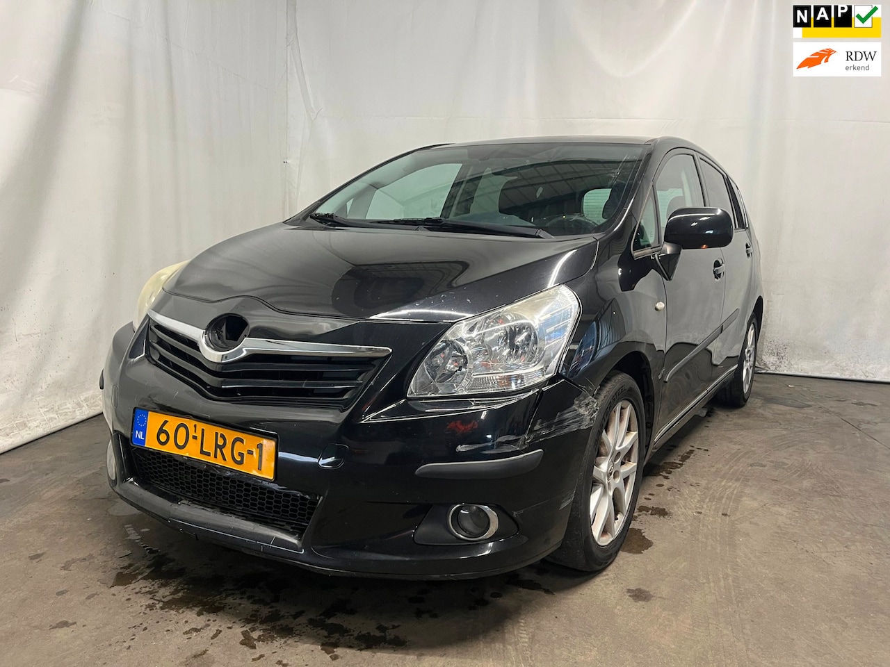 Toyota Verso - 1.8 VVT-i Dynamic Business SCHADEAUTO! - AutoWereld.nl