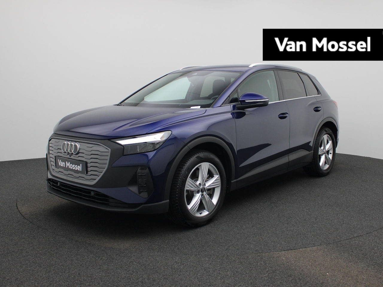 Audi Q4 e-tron - 40 Edition 63 kWh l Climate control l Navigatie l Parkeersensoren l Privacy glas l Stoelve - AutoWereld.nl