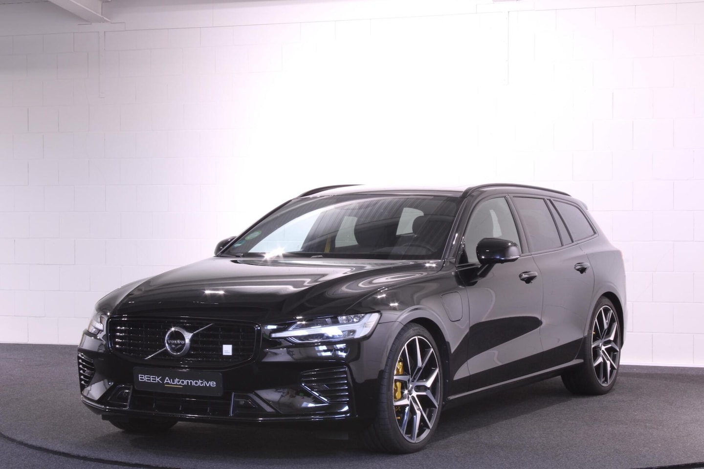 Volvo V60 - 2.0 T8 AWD Polestar Engineered | PANO | HuD | H/K - AutoWereld.nl