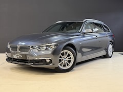 BMW 3-serie Touring - 318i High Executive Automaat | Leder | Stoelverwarming | Full LED | Navi | PDC V+A