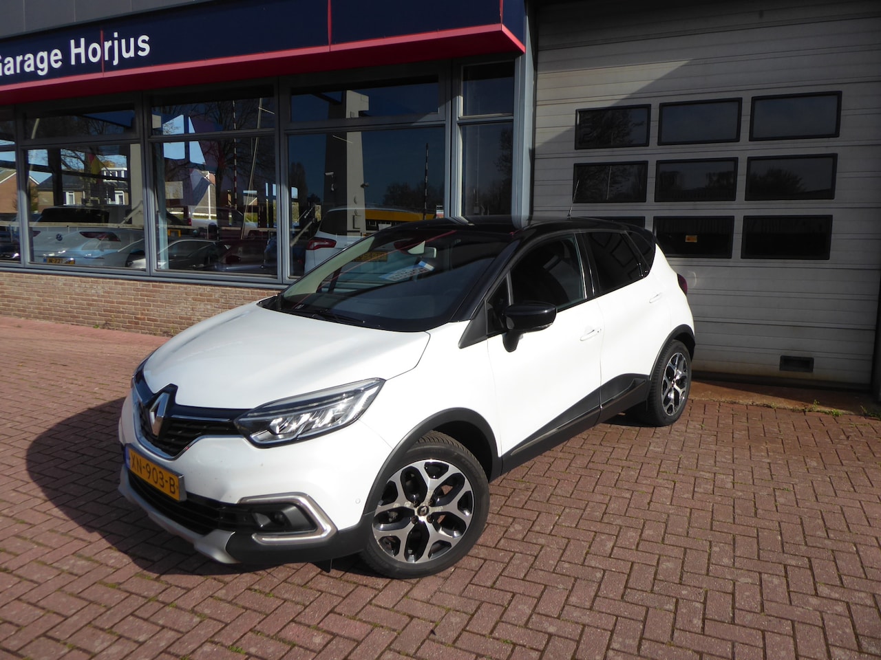 Renault Captur - TCe 90PK Intens NAVI, TREKH, CLIMA, CRUISE, PDC V+A - AutoWereld.nl