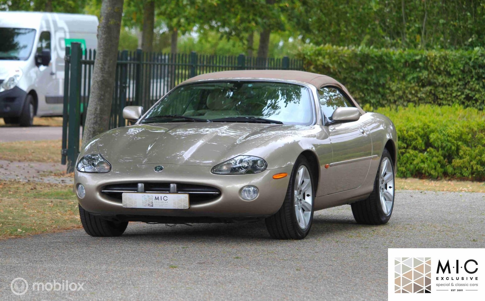 Jaguar XK8 - 4.2 V8 Convertible | Topstaat! | Zeldzaam fraai. - AutoWereld.nl