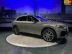 Audi Q5 - 50 TFSI e S edition Competition *Keyless*Camera*ChronosGrey*Trekhaak