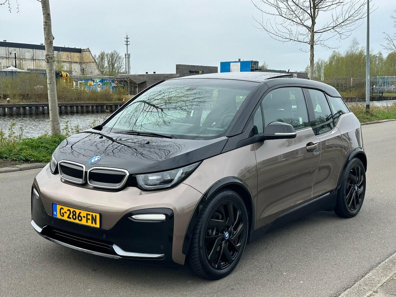 BMW i3 - S Executive Edition 120Ah 42 kWh | Export | Panoramaroof - AutoWereld.nl