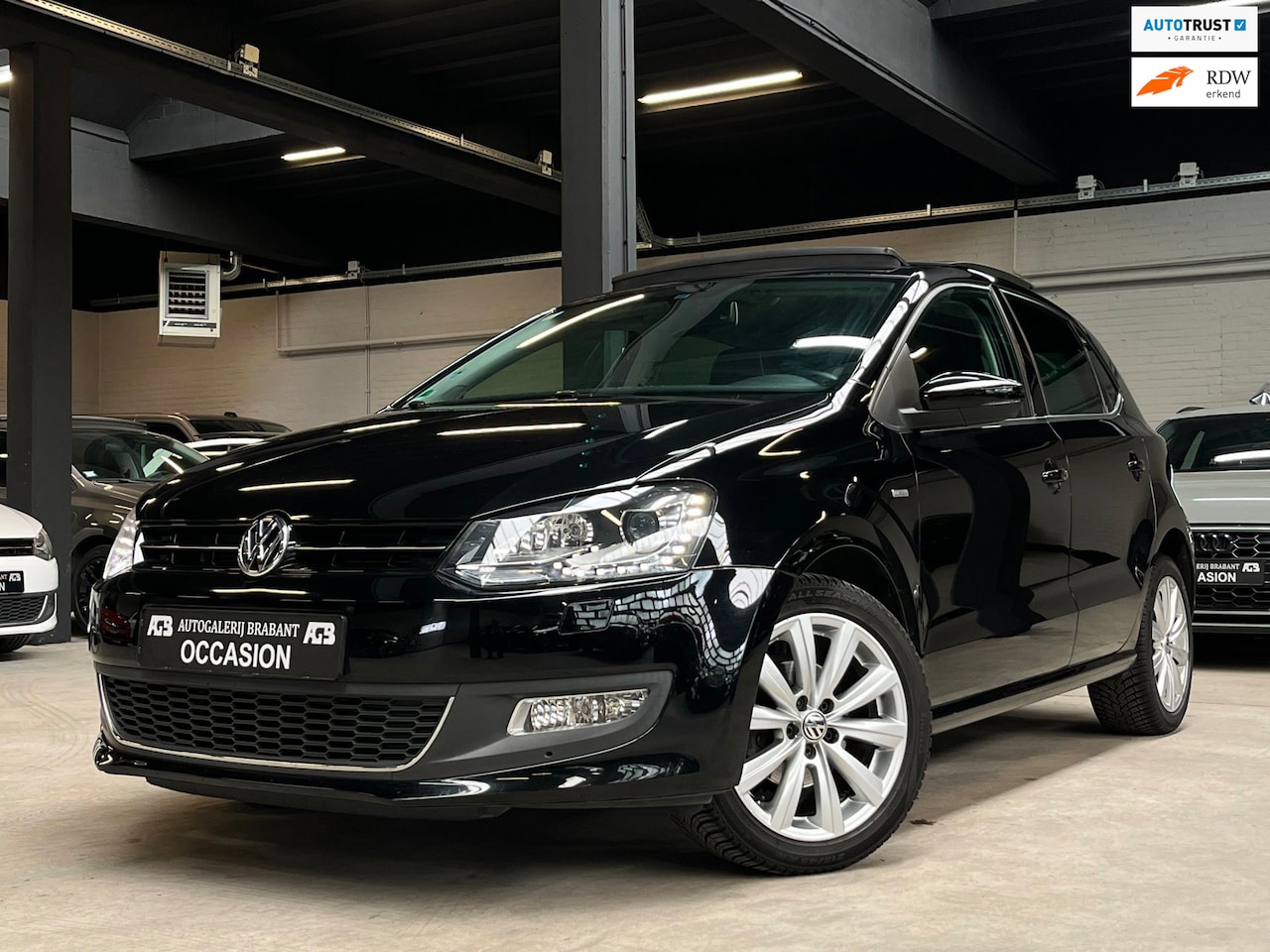 Volkswagen Polo - 1.2 TSI Highline Pano/XenonLed/Carplay - AutoWereld.nl