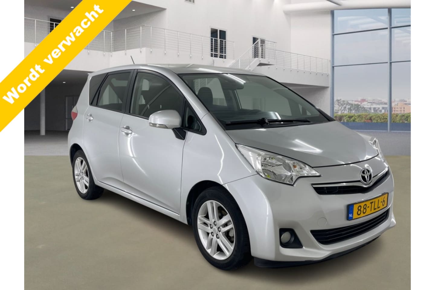 Toyota Verso S - 1.3 VVT-i AUTOMAAT! Camera! Navigatie! VERWACHT!! - AutoWereld.nl