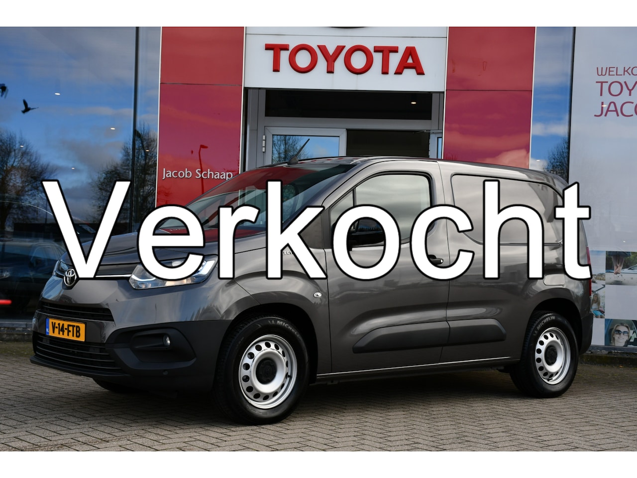 Toyota PROACE CITY Electric - Live 50 kWh Automaat 136pk | Navigatie-pakket | Prof. laadruimte betimmering | Parkeersens - AutoWereld.nl