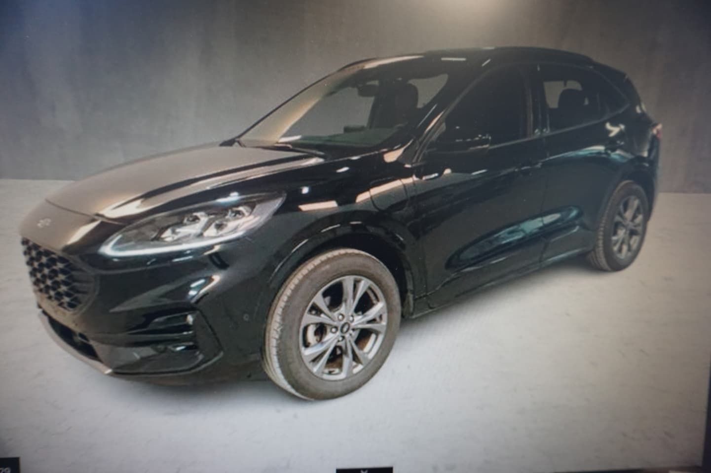 Ford Kuga - 2.5 PHEV e-CVT 225pk ST-Line X NORDIC El.achterklep - AutoWereld.nl