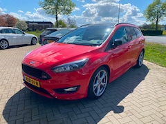 Ford Focus Wagon - 1.0 EcoBoost 140PK ST-line