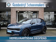Lynk & Co 01 - 1.5 261PK BLACKLINE CAMERA STOELVERW. PANO/SCHUIF MEMORY INFINITY DAB NAVI CARPLAY ELEK.AC
