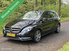 Mercedes-Benz B-klasse - 180 Ambition |Led | Carplay |Trekhaak |NAP