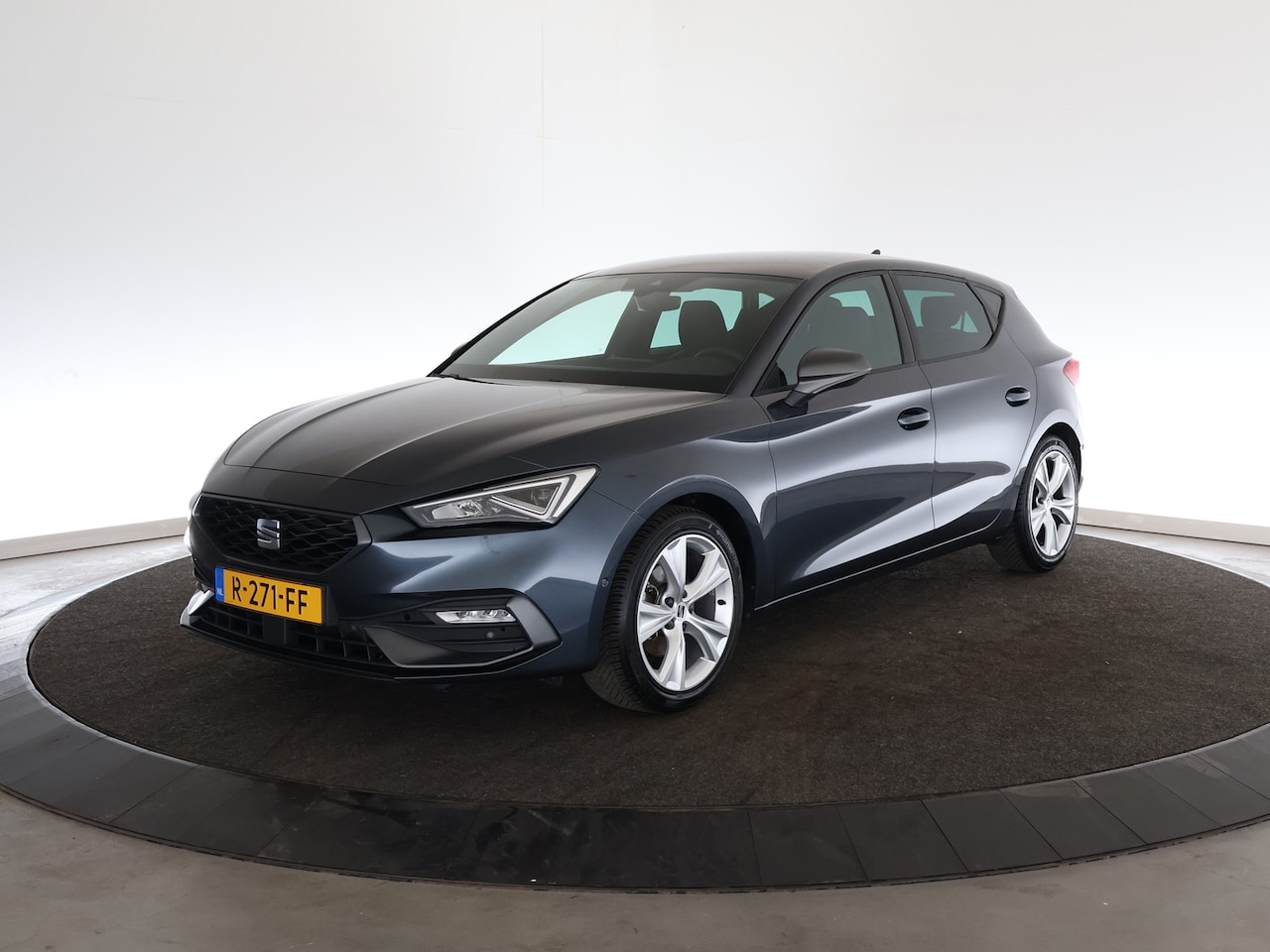 SEAT Leon Sportstourer - 1.0 TSI FR Business Intense | Digital Cockpit | Camera | Carplay | - AutoWereld.nl