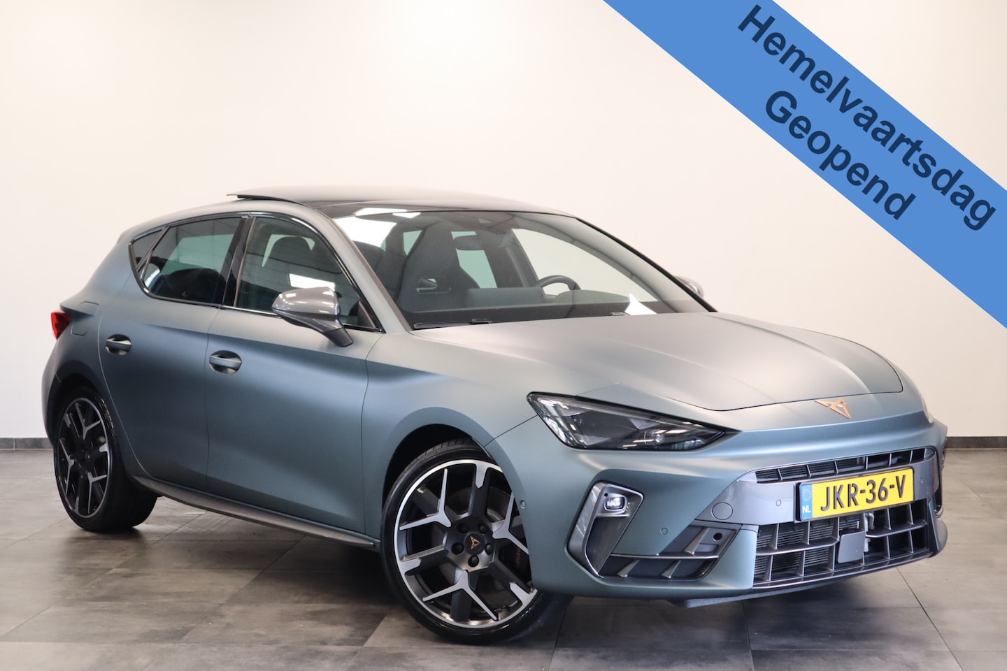 CUPRA Leon - 1.5 TSI e-Hybrid VZ Extreme Panoramadak Kuipstoelen Sennheiser * Hemelvaartsdag geopend va - AutoWereld.nl