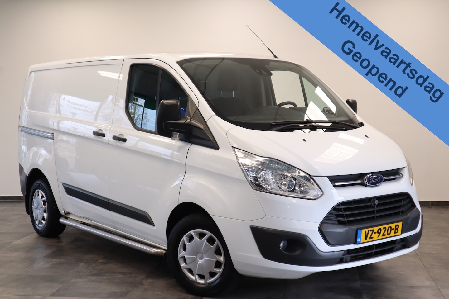 Ford Transit Custom - 270 2.2 TDCI L1H1 Trend !* Koelwagen *! Navigatie 3-Persoons * Hemelvaartsdag geopend van - AutoWereld.nl