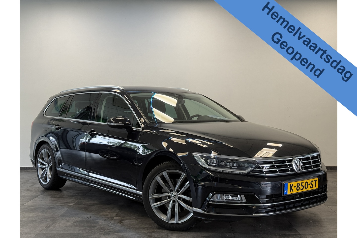 Volkswagen Passat Variant - 1.4 TSI ACT Connected Series Plus Carplay Parkeerksensoren Navigatie * Hemelvaartsdag geop - AutoWereld.nl