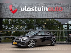 Mercedes-Benz A-klasse - 180 Premium Plus , Achteruitrijcamera, Carplay, Stoelverwarming,