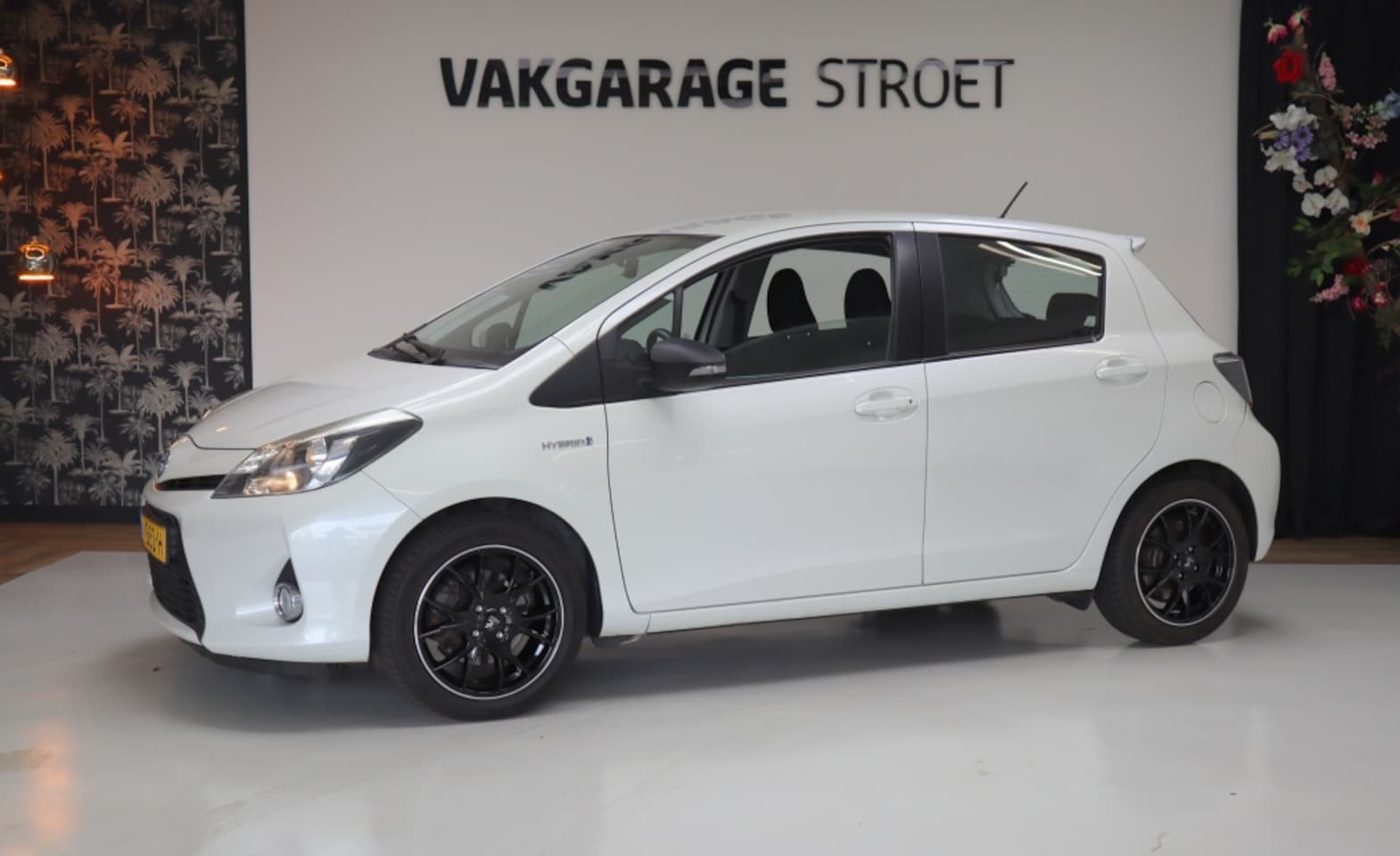 Toyota Yaris - 1.5 Full Hybrid Asp. | testrapport accu | cruise | dealer oh. - AutoWereld.nl