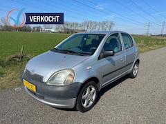 Toyota Yaris - 1.3-16V VVT-i Luna
