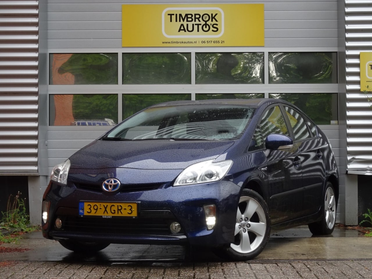 Toyota Prius - 1.8 Hybrid *HUD/Navi/Keyless/Cam/Trekhaak* - AutoWereld.nl