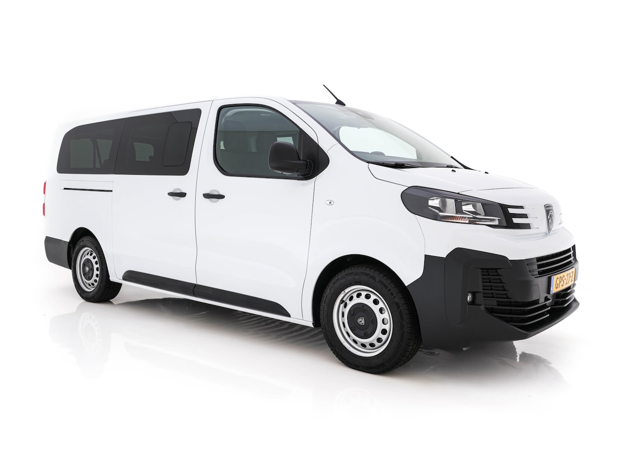 Peugeot e-Expert - Long 75 kWh [ 9-Pers. ] [ 3-Fase ] (INCL.BTW) *NAVI-FULLMAP | CAMERA | DIGI-COCKPIT | COMF - AutoWereld.nl