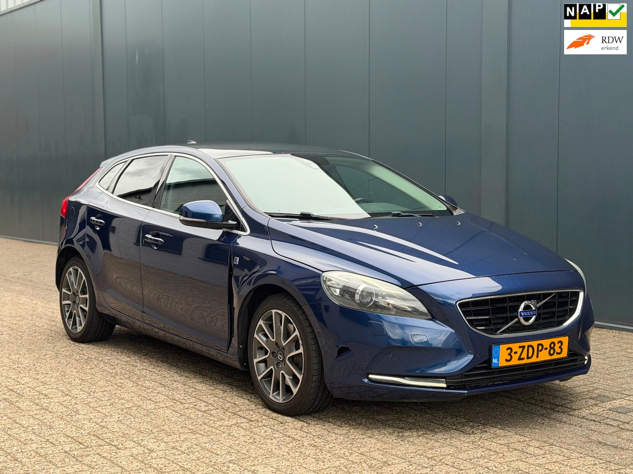 Volvo V40 - 2.0 D4 Ocean Race | Full Option | Export | - AutoWereld.nl