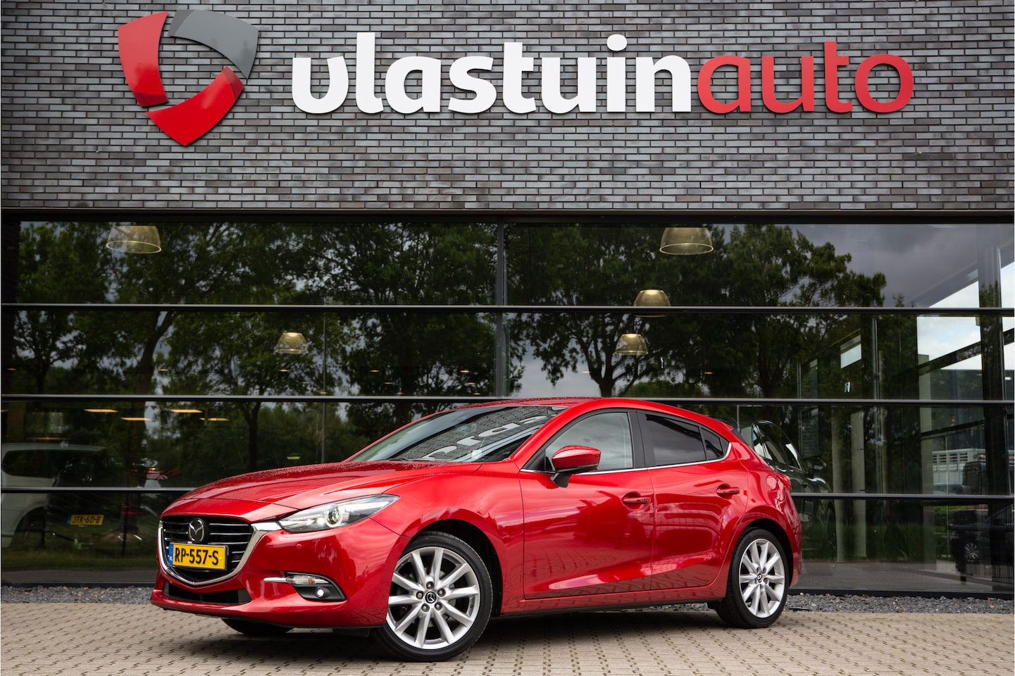 Mazda 3 - 2.0 SkyActiv-G 120 GT-M 2.0 SkyActiv-G 120 GT-M , Bose, Stoel/stuurverwarming, Head-up display, - AutoWereld.nl