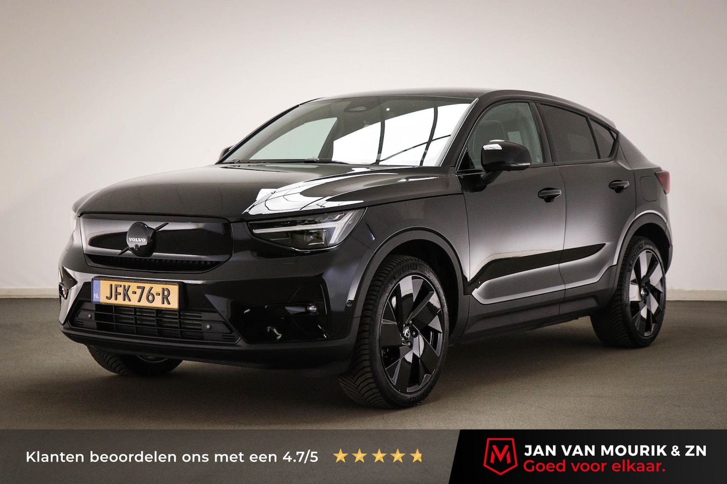 Volvo EC40 - Single Motor Extended Range Ultra Black Ed. 82 kWh | SOH 100% | PANORAMADAK | ACHTERBANKVE - AutoWereld.nl