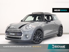 MINI Cooper - 1.5 Business | Panoramadak | Cruise | Airco | Navigatie | 17"Lichtmetaal |